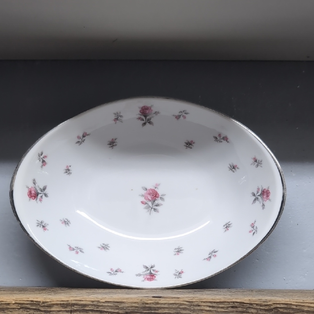 Vintage Rose Chintz Meito Oval Serving Bowl